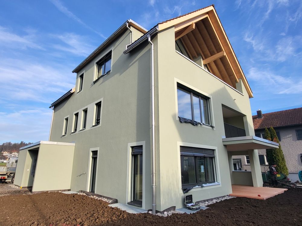 Attraktive 3-Zimmer-Dachwohnung mit Terrasse und Fernsicht -  Bild 2