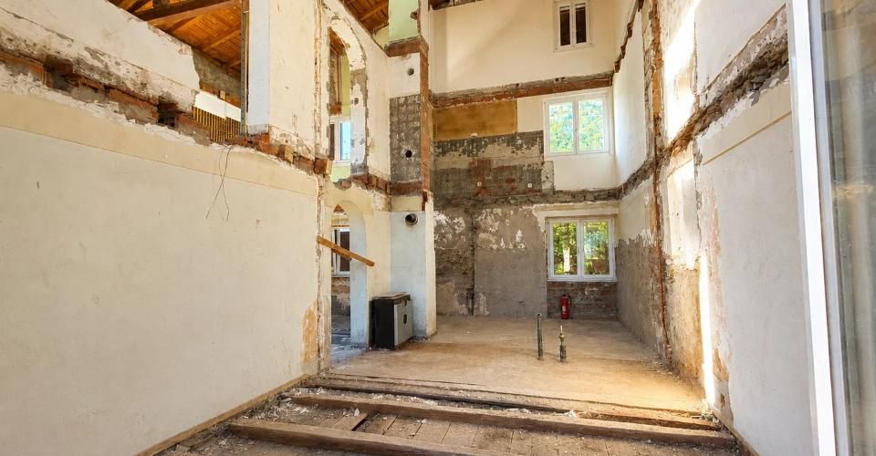 4,5 pièces en duplex sous les toits avec vue dégagée - Appartement 4.5 pièces - image - 5