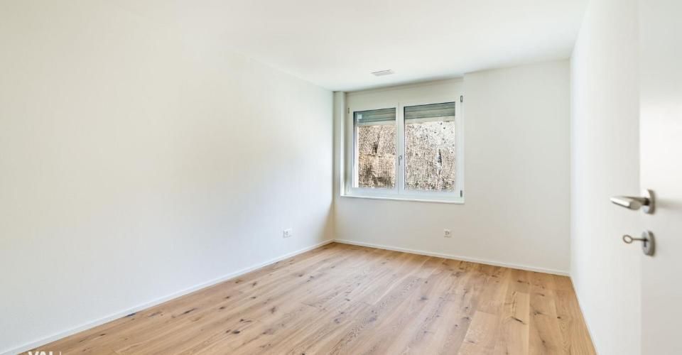 4.5-Zimmer-Wohnung mit grossem Wohnbereich und eigenem Gartenanteil - A 2.1 - Appartement 4.5 pièces - image - 6