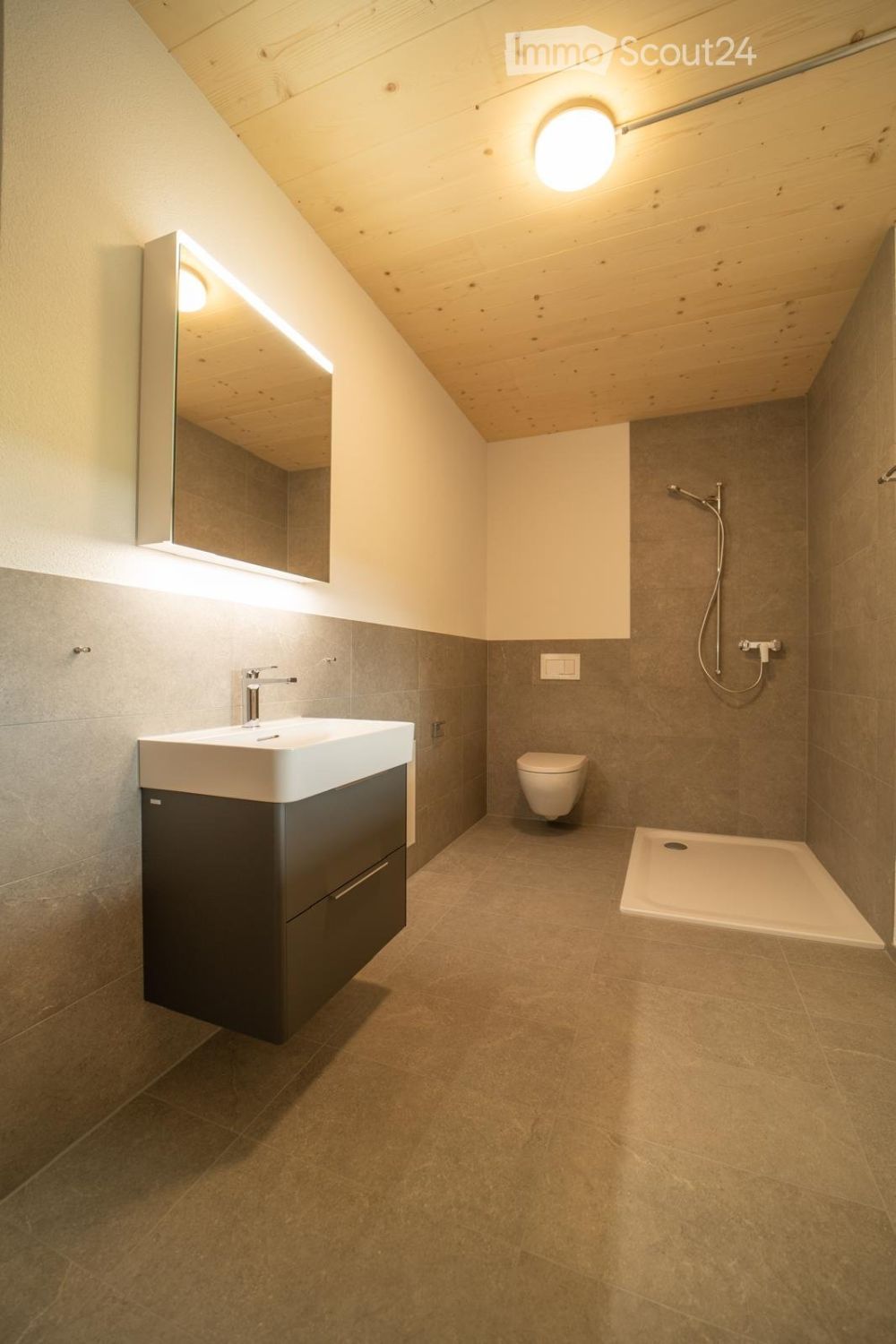 4.5-Zimmer-Wohnung mit Reduit und Laube in Zauggenried -  Bild 12