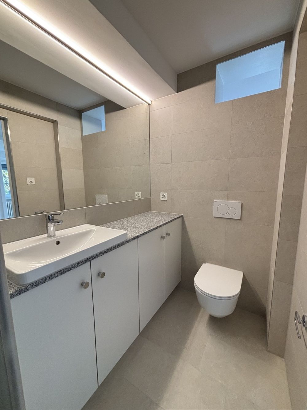 Erstbezug: frisch sanierte Wohnung an ruhiger Quartierstrasse - Bild 4