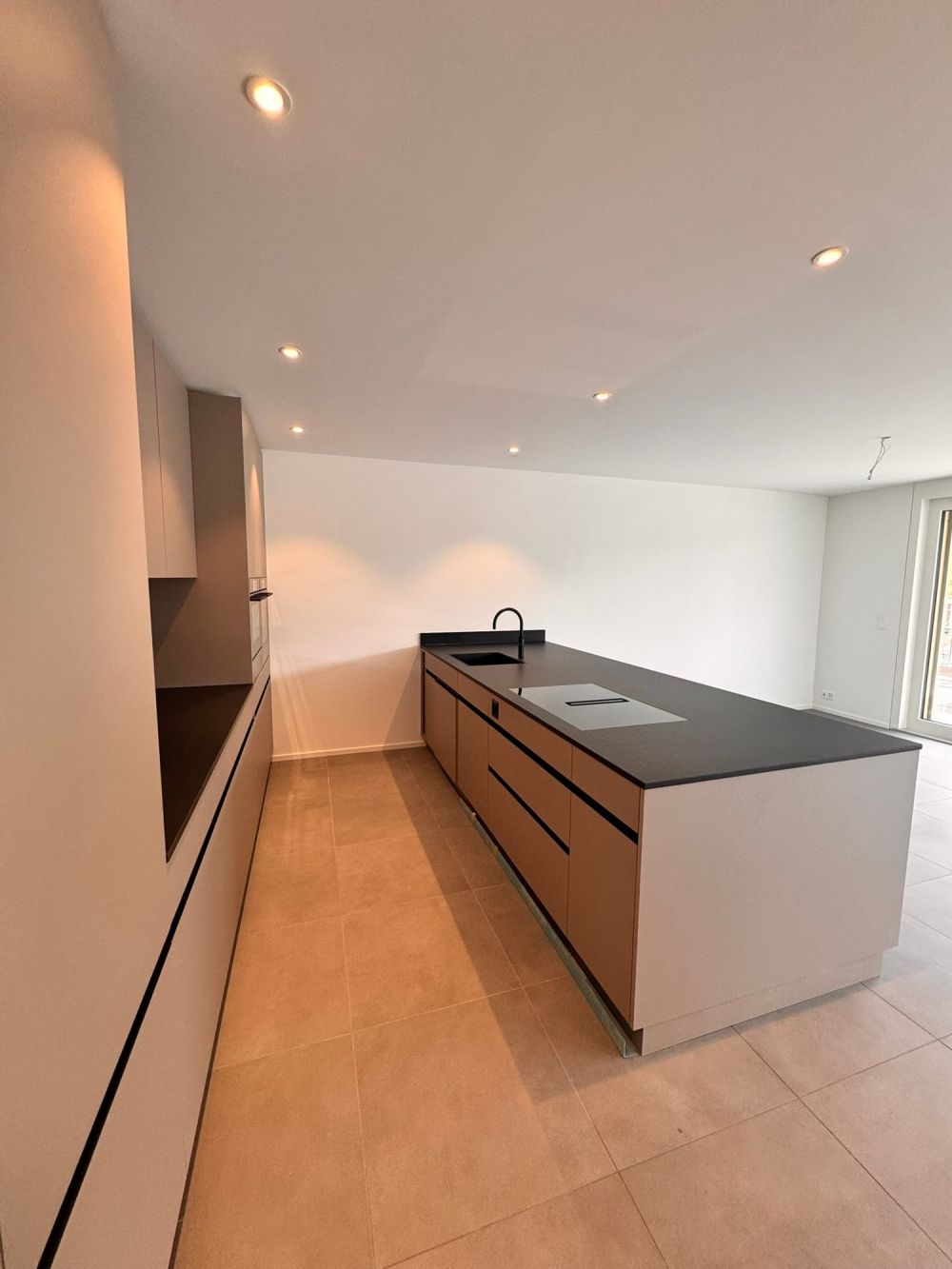 Wohnen der Extraklasse – exklusive 3.5-Zimmer-Terrassenwohnung am Buechenberg -  Bild 1