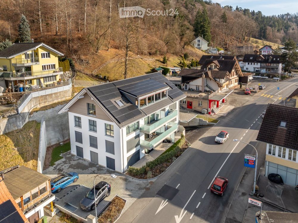 Wohnen mit Weitblick über den Dächern von Heimberg -  Bild 1