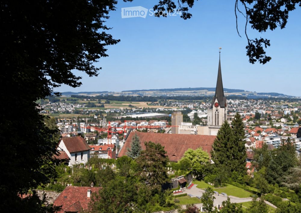 Modernes Familienhaus mit Weitblick und bewilligtem Pool -  Bild 10