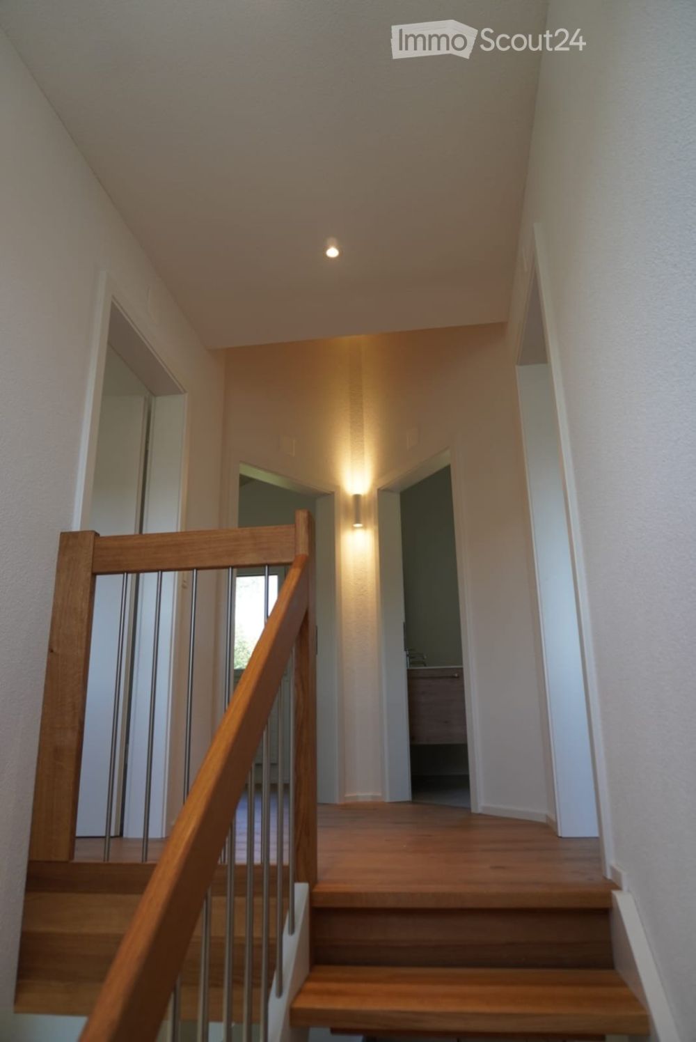 Erstvermietung nach Totalsanierung – modernes Familienhaus mit hochwertigem Ausbau -  Bild 3