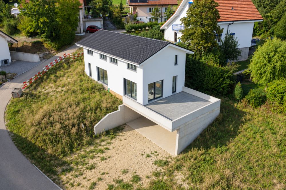 WO WOHNEN ZUM GENUSS WIRD - NEUBAU MIT HERRLICHER WEITSICHT -  Bild 1