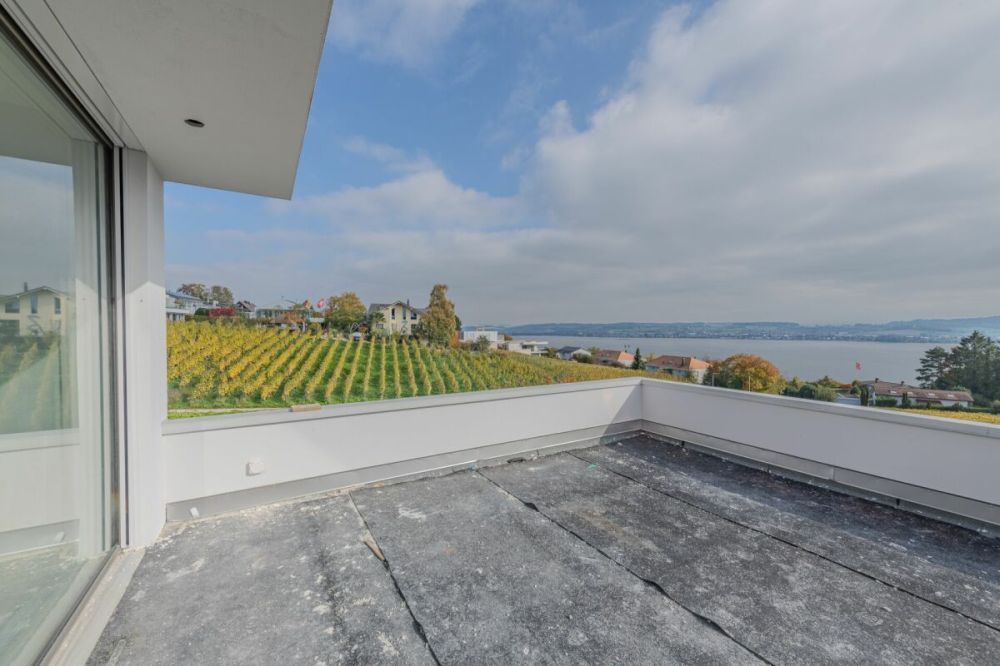 GROSSEN IMMOBILIEN - Exklusive 4.5-Zimmer-Maisonettewohnung mit Seesicht - Bild 3