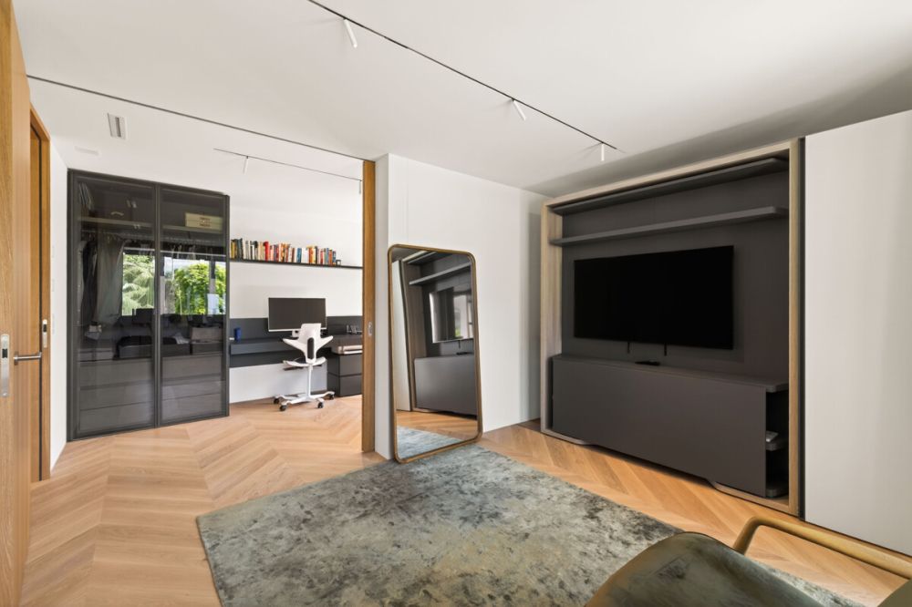 Euthal: exklusive 4.5-Zimmer-Gartenwohnung am Sihlsee - Helle Räumlichkeiten mit Flexibilität