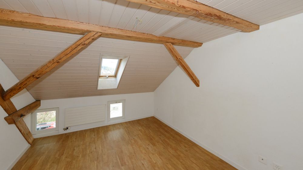 3 ½-Zimmer Dachwohnung mit viel Charme am "Stadtrand" von Elgg - Bild 7