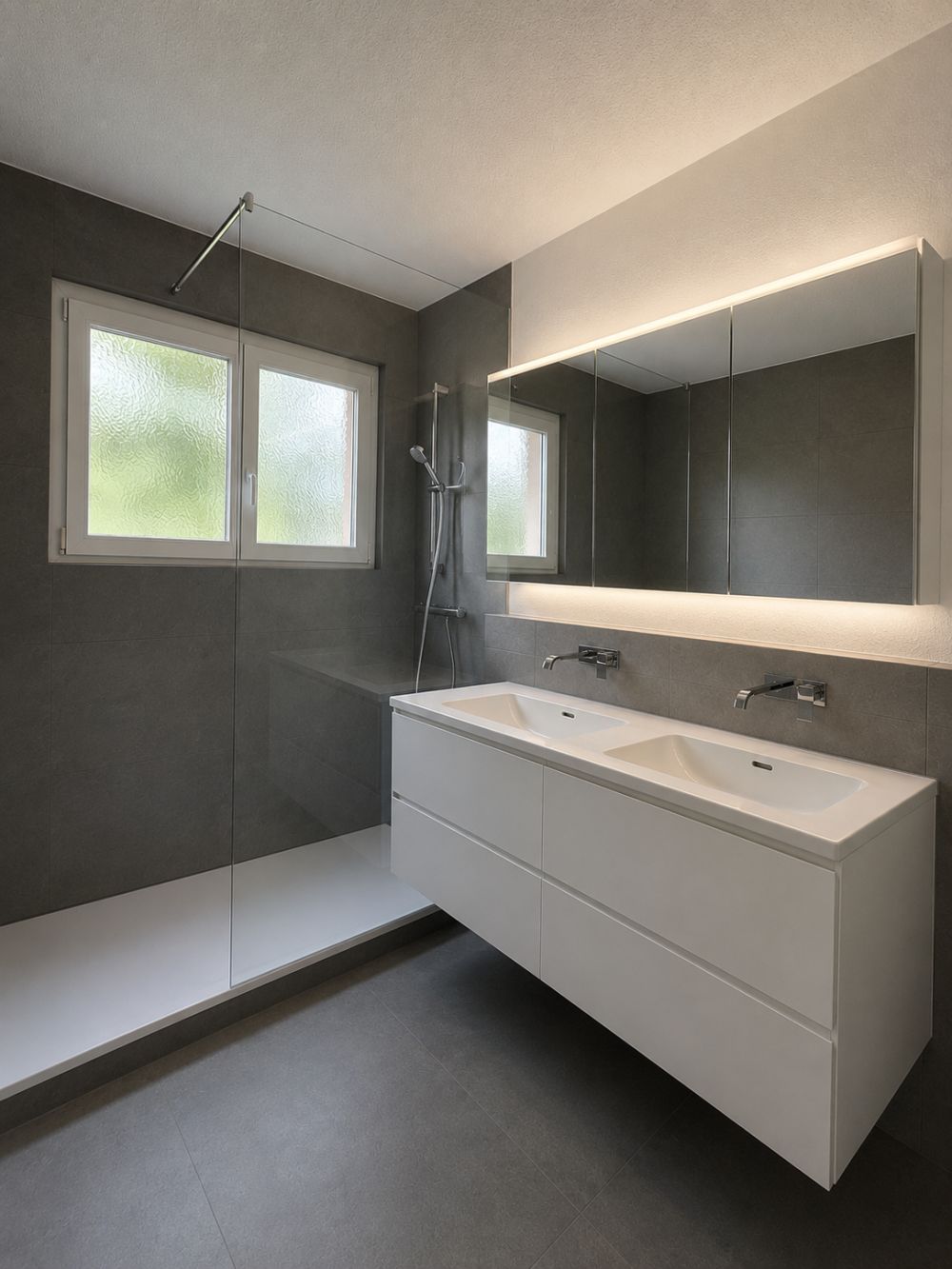 Erstbezug nach Sanierung – Ihr neues Zuhause direkt im Grünen -  Bild 3