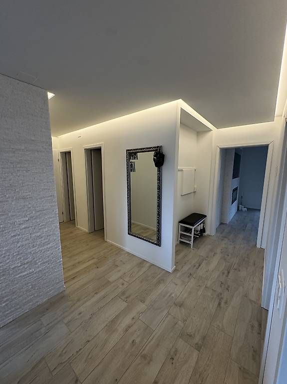 Kernsanierte 3.5-Zimmer-Wohnung mit Panoramablick -  Bild 2