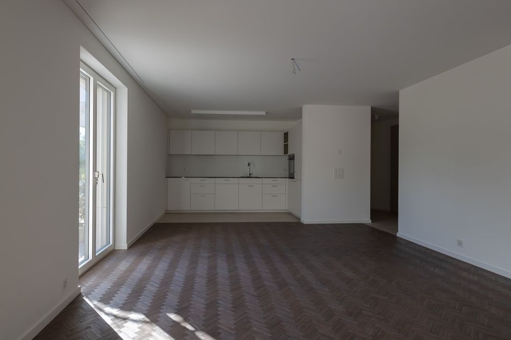 Exklusive 3.5 Zi- Neubauwohnung (100m²) mit 43m² Aussenfläche nahe Zürich -  Bild 1