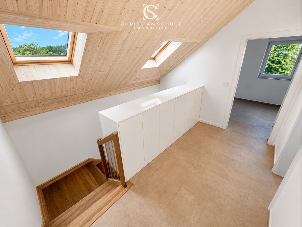 Grosszügiges Neubauhaus mit Einliegerwohnung in Panoramalage -  Bild 7