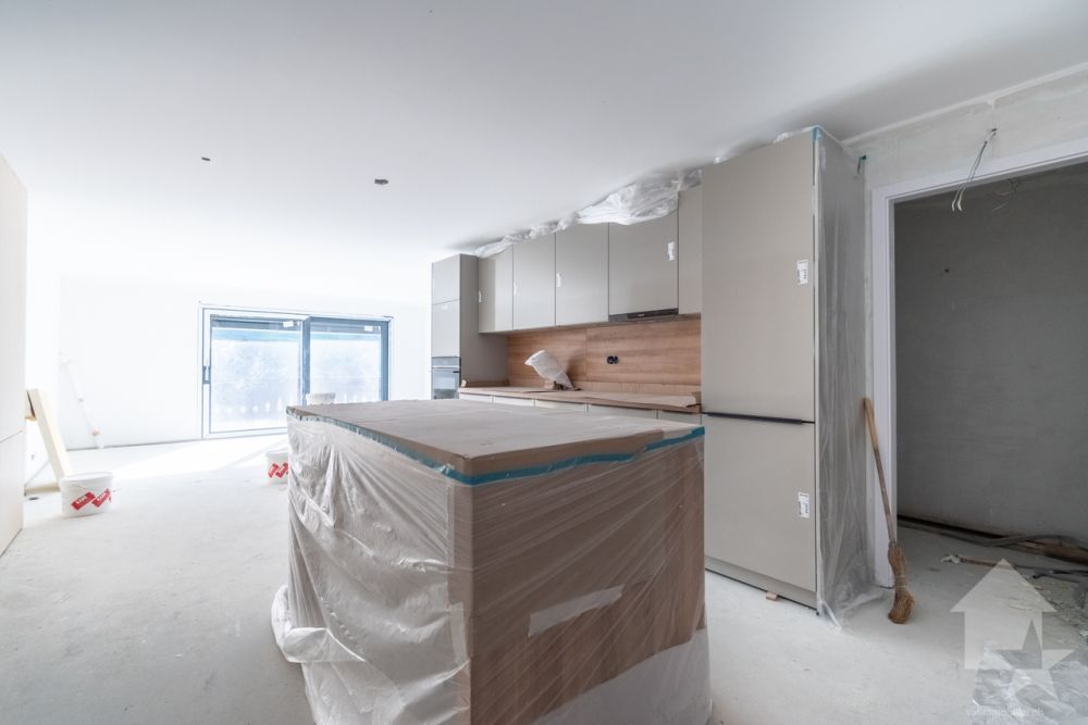 Val-d'Illiez, superbe duplex de 182 m2 avec bureau professionnel - Bild 1