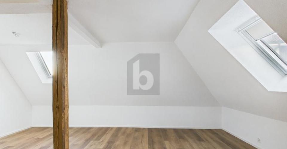HOCHWERTIG KOMPLETT RENOVIERT - Maison jumelée 4.5 pièces - image - 5