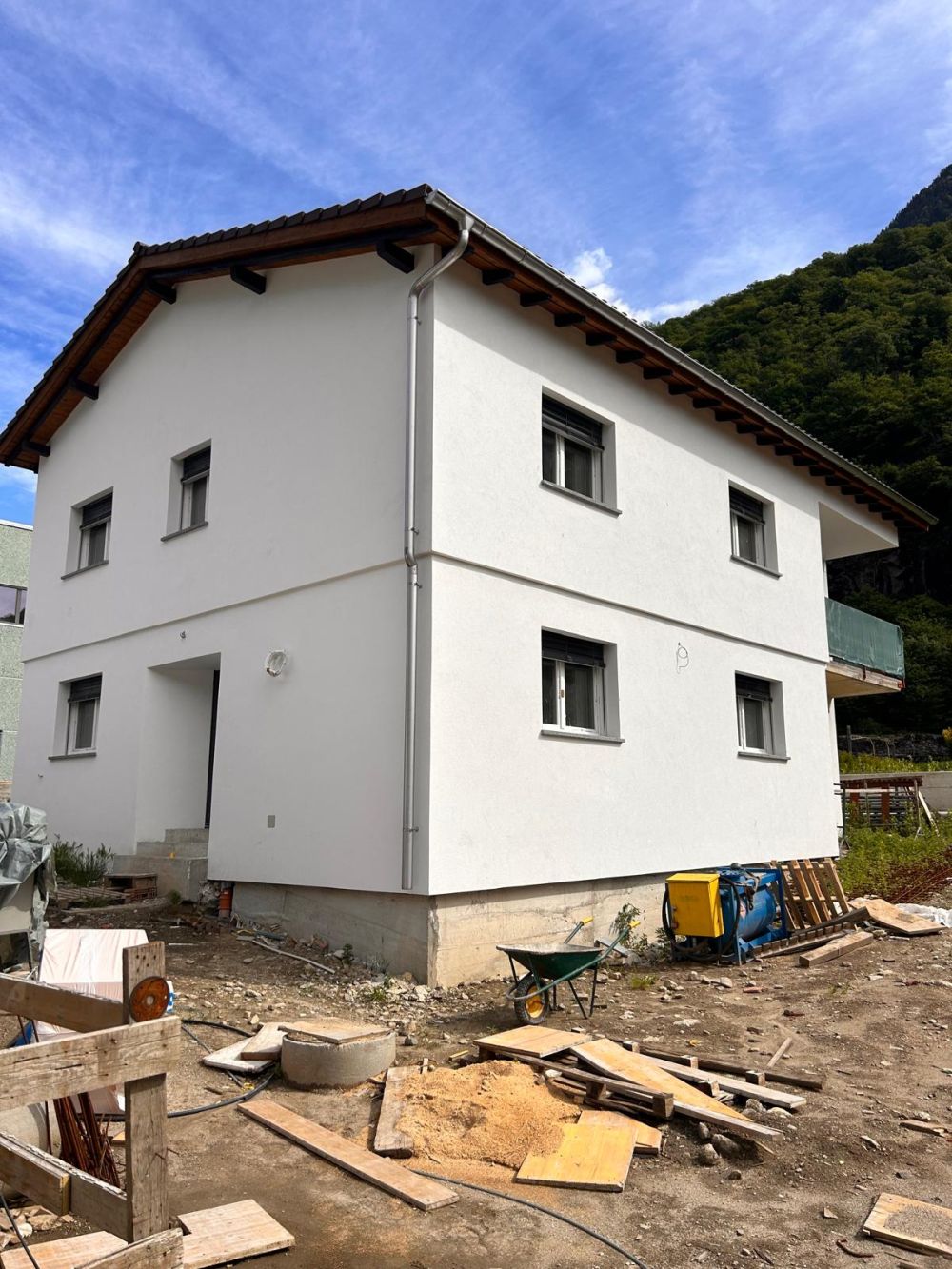 Casa Bifamiliare di 4.5 Locali a Cresciano -  Bild 1