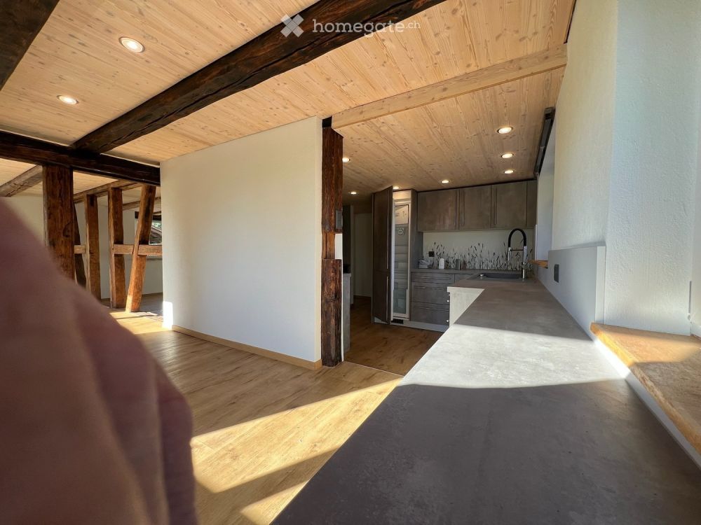 Lichtdurchfluteter Traum-Altbau 2024 60 m² Wellness-Schlafzimmer mit Sauna  in Hugelshofen -  Bild 4