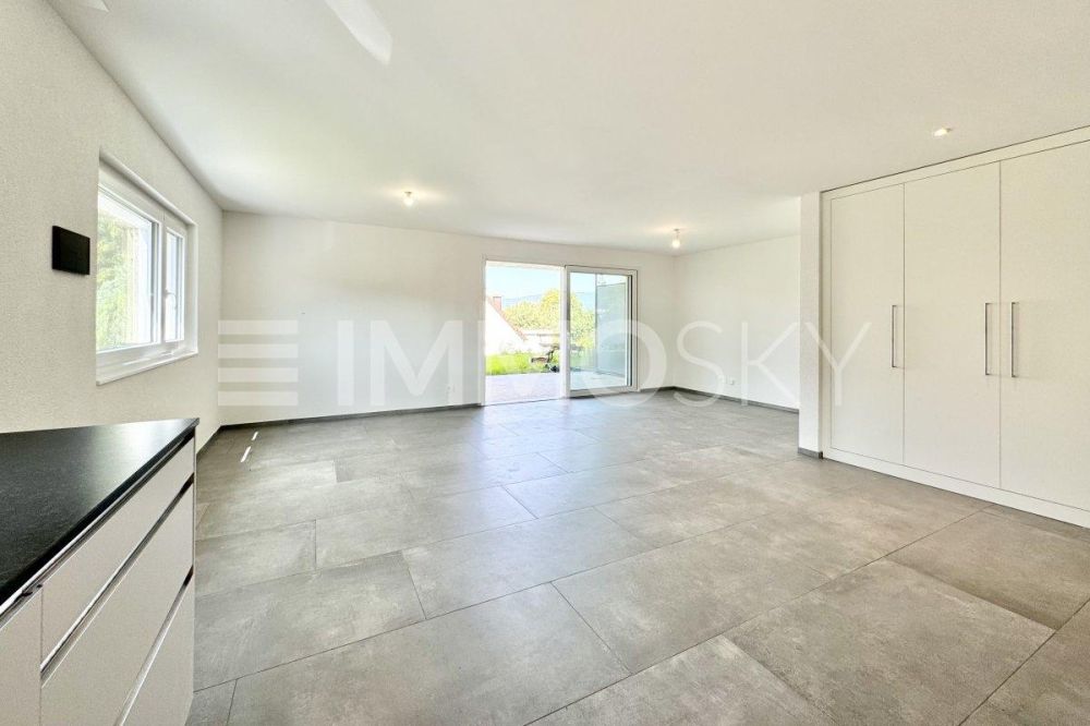 Appartement neuf 3.5 pces en rez de jardin à 5 min. de Delémont - Grand séjour lumineux