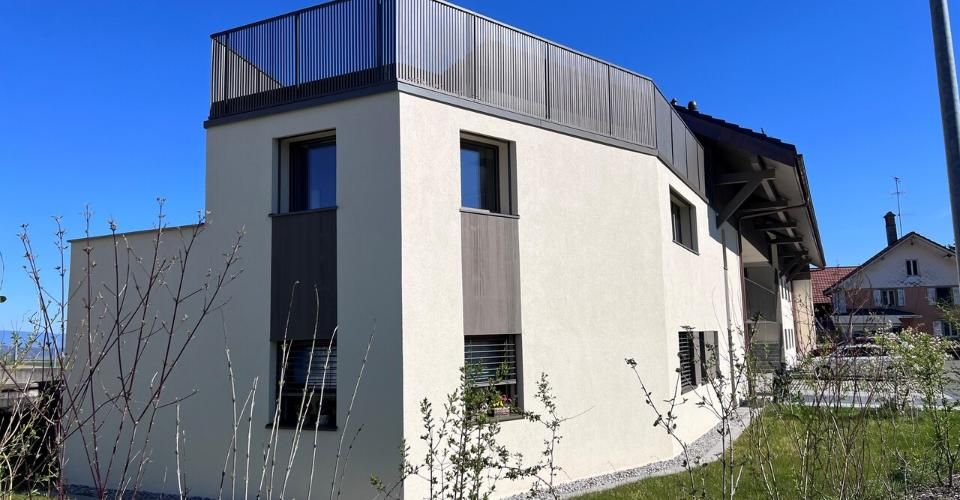 Duplex neuf de 5.5 pièces avec terrasse de 75 m² et vue dégagée - Appartement 5.5 pièces - image - 12