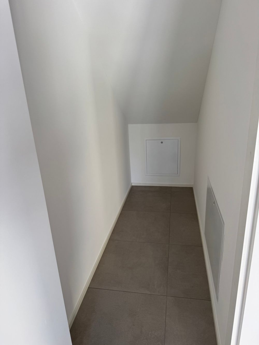 SOFORT BEZUGSFAHIG - LETZTE VERFÜGBARKEIT - MODERNES DUPLEX MIT PRIVATGARTEN -  Bild 12