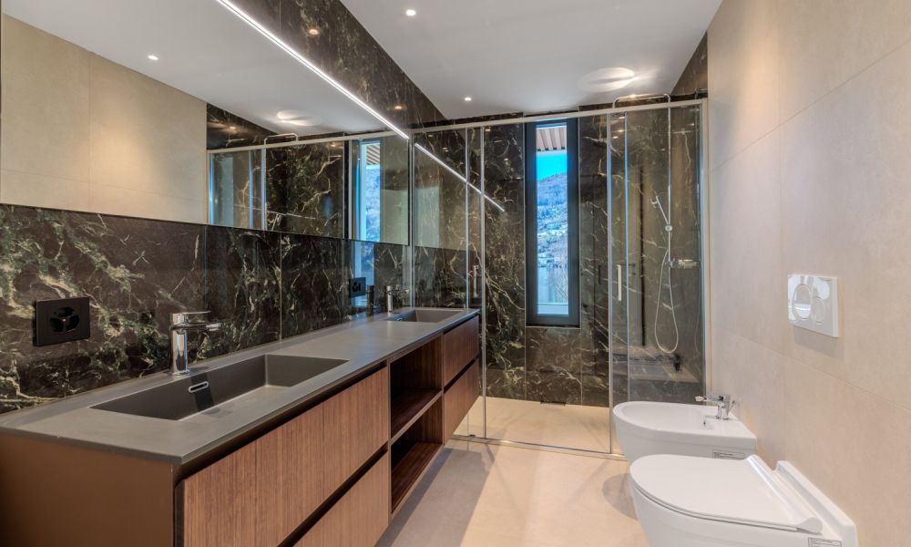 STUPENDA VILLA VISTA LAGO CON POSTO BARCA A BRUSINO ARSIZIO -  Bild 7