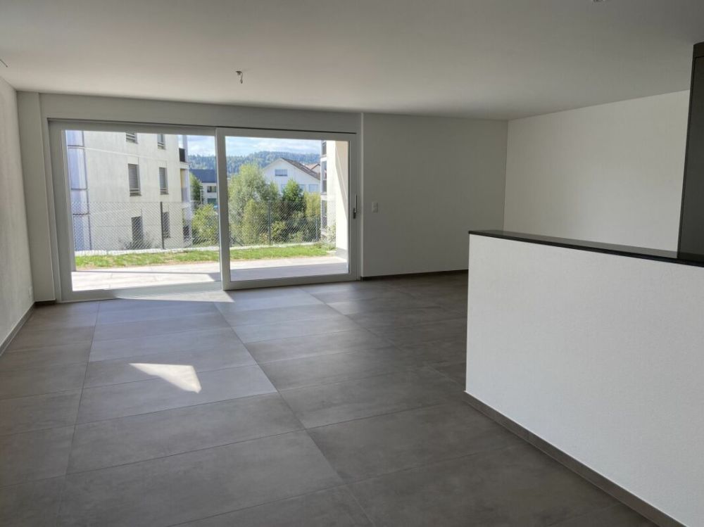 6 1/2-Zimmer-Doppeleinfamilienhaus mit nutzbarer Landfläche -  Bild 6