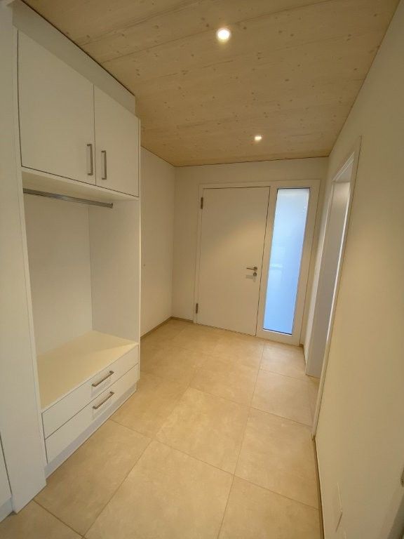 Reserviert Neu Erstbezug 5.5 Einfamilenhaus mit Garten rund ums Haus -  Bild 9