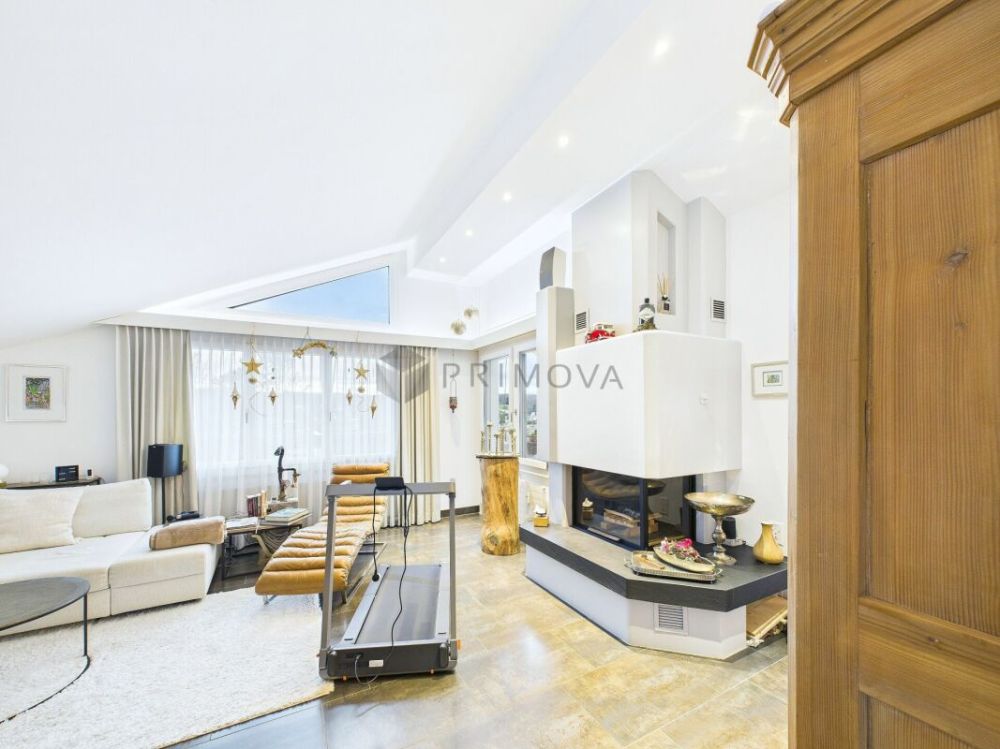 Exklusives Wohnerlebnis in Oberwil BL, kernsanierte 3.5 Zimmer Attika-Perle mit höchstem Komfort - Bild 2