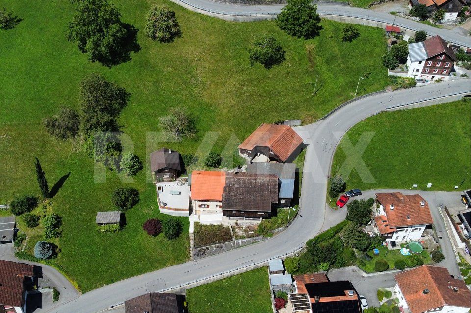 Einmalige Gelegenheit in Mastrils  Grosszügige 1781m² Parzelle mit vielseitigem Potenzial -  Bild 2