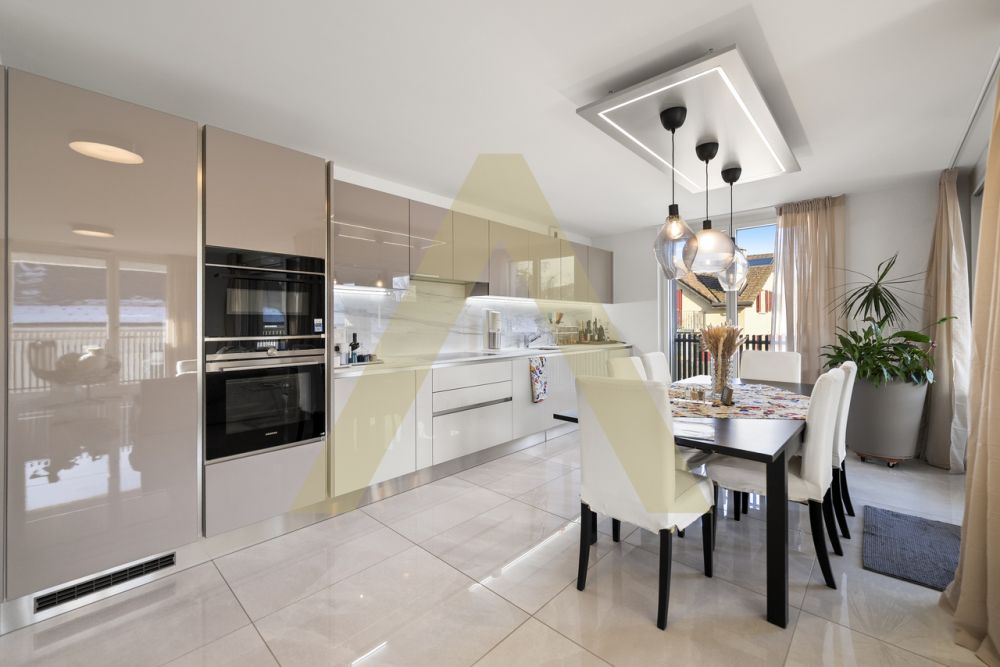 Helles Wohnung mit eleganter Ausstattung -  Bild 3