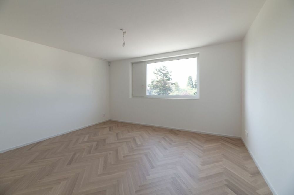 Maisonette-Gartenwohnung mit Pool in Riehen --- Duplex garden flat with a pool in Riehen -  Bild 10