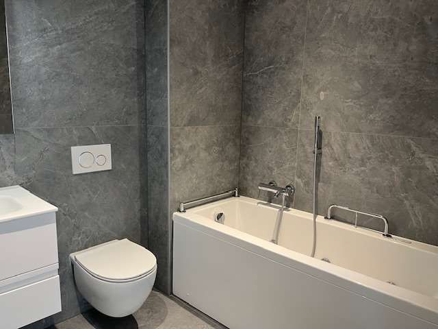 Massagno: attico con roof terrace e vista aperta - Bild 5