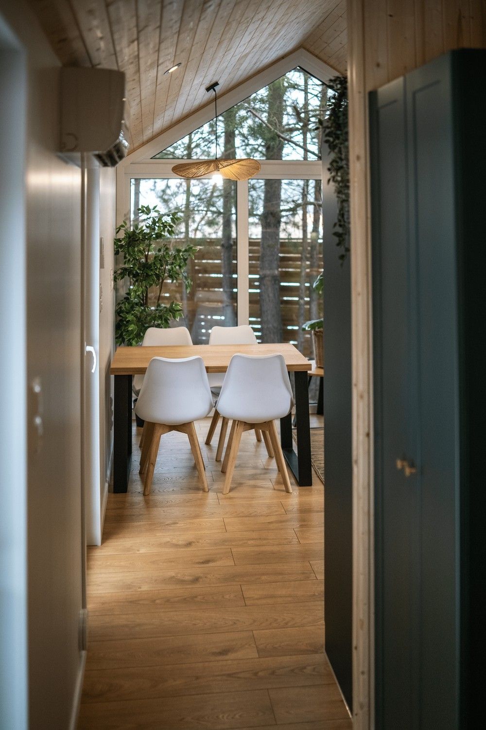 Modernes Tiny House in idyllischer Juraberglandschaft, nachhaltig & komfortabel wohnen - Bild 8