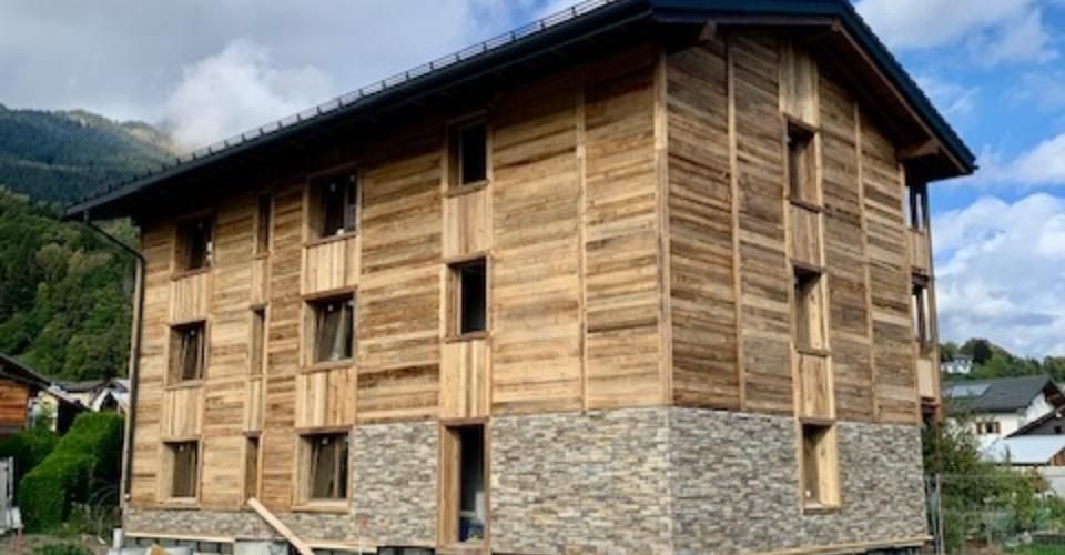 Magnifique attique 4.5 pcs en construction - Attique 4.5 pièces - image - 1