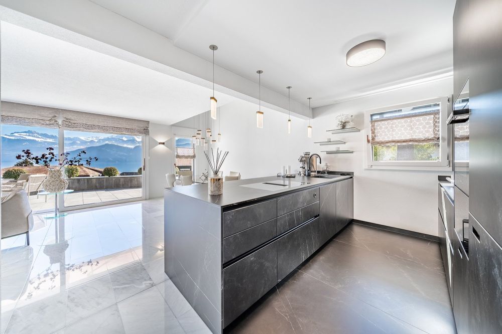 6.5-Zi-Einfamilienhaus mit Seesicht und Alpenpanorama - Bild 7