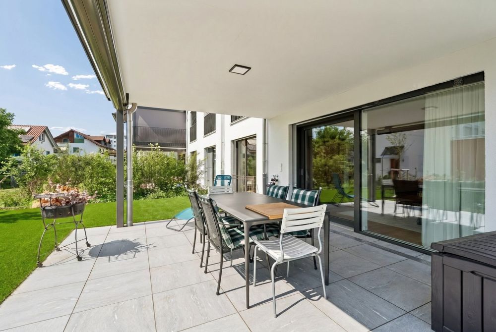 Wohnen wie im Einfamilienhaus - 4.5 Zimmer mit riesigem Privatgarten -  Bild 13