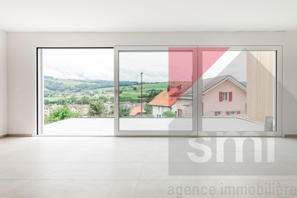 Villa spacieuse de 5 pces avec des finitions harmonieuses - Séjour largement vitré