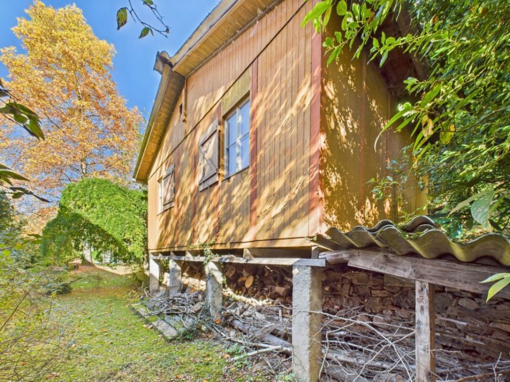 Interessante proprietà da ristrutturare o ampliare per sfruttare al massimo le potenzialità del terreno - Bild 10