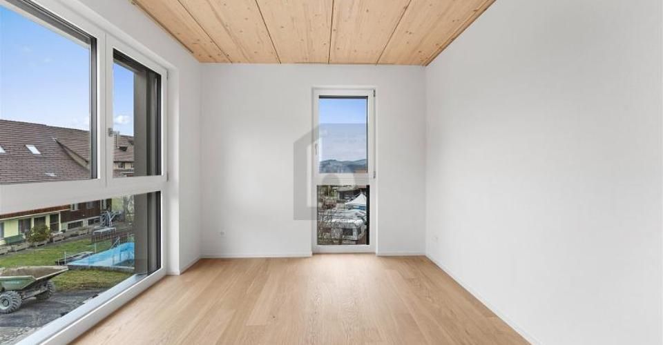 MODERN, GROSSZÜGIG UND STILVOLL - Appartement 4.5 pièces - image - 4