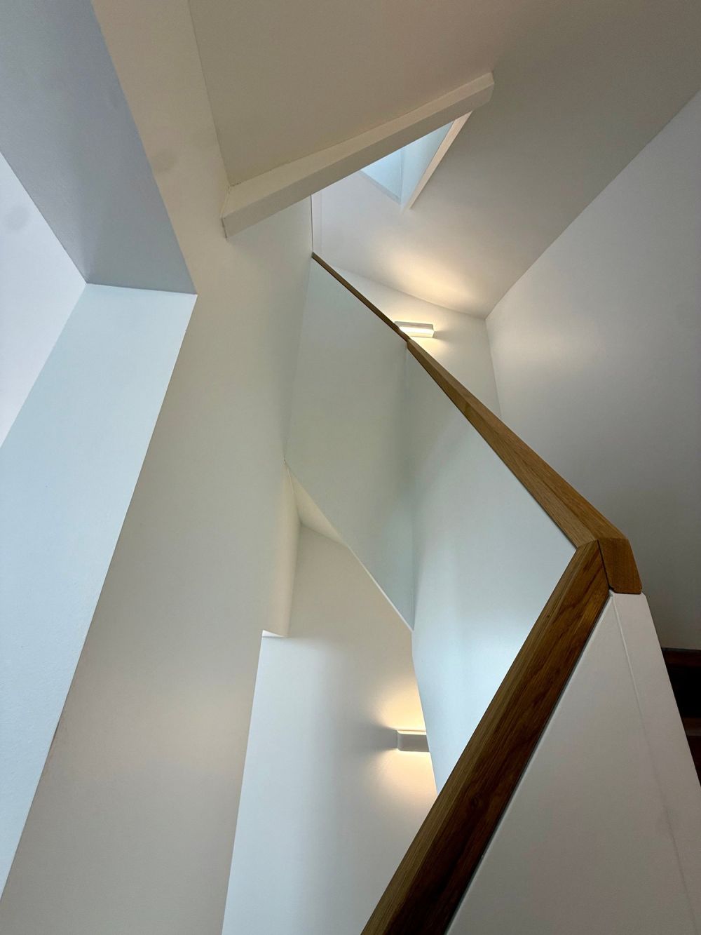 Hochwertiges Einfamilienhaus im Baurecht - 360° Drohnen Video -  Bild 3