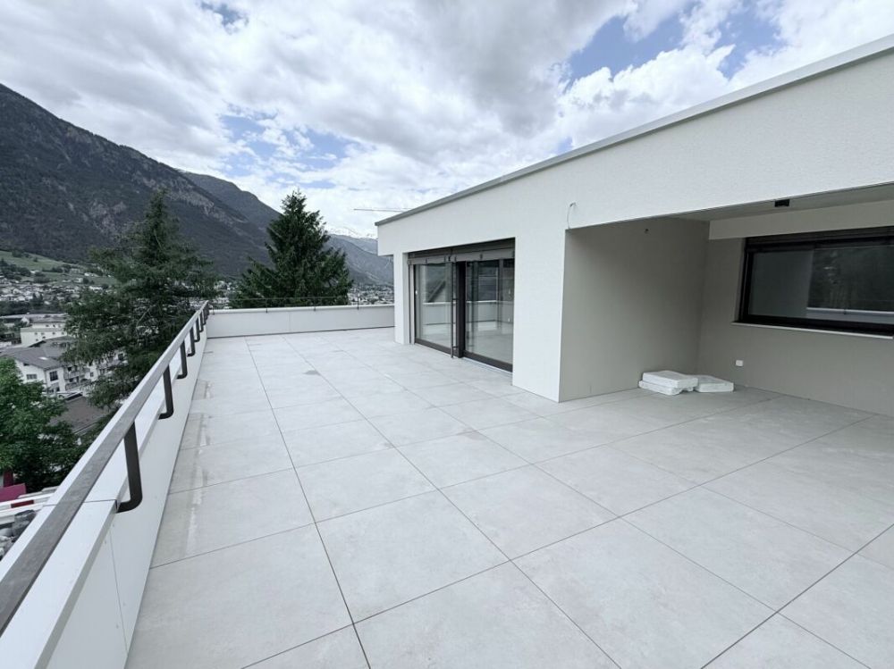 Einzigartige Dach Wohnung mit alpinen Weitblick in Brig und grosser Sonnenterasse -  Bild 4