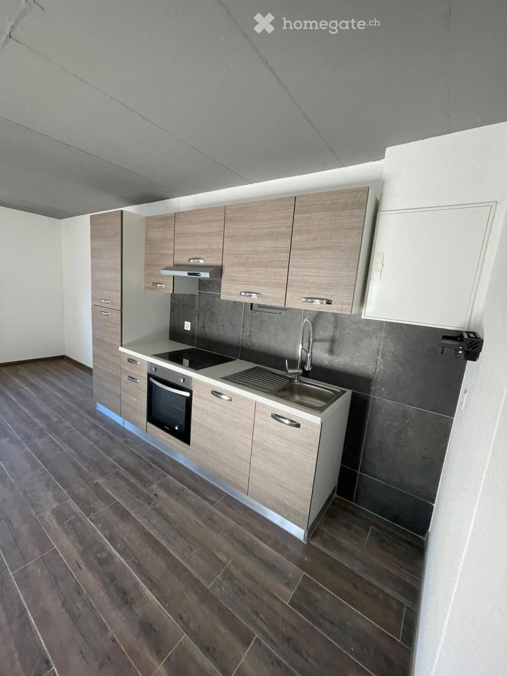 Moderne 2.5-Zimmer-Wohnung in ruhiger Lage in Weiach - Bild 3