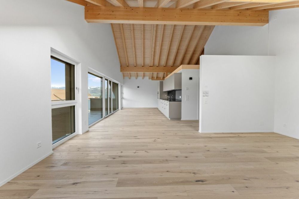 Highlight: Helle und offene 3.5-Zimmer Dachwohnung in Mühlethurnen inkl. Einstelhallenplatz - Bild 4