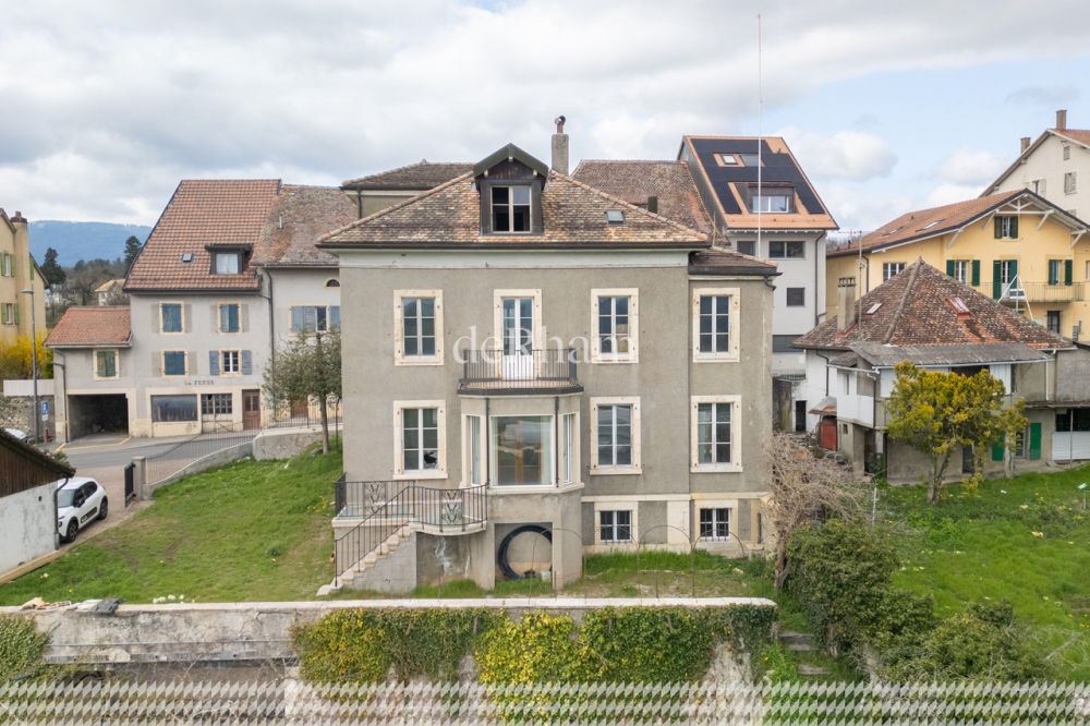 Superbe demeure remplie de charme  en cours de rénovation -  Bild 1