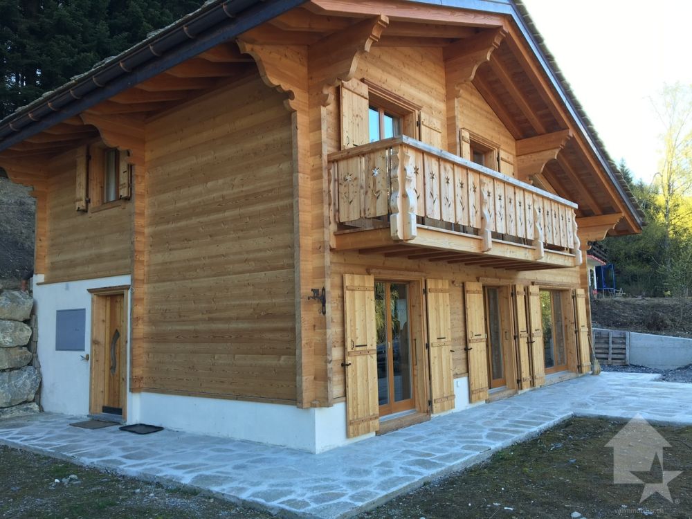 Chalet mit 5.5 Zimmern auf dem Plan, ruhig, sonnig, schöne Aussicht -  Bild 2