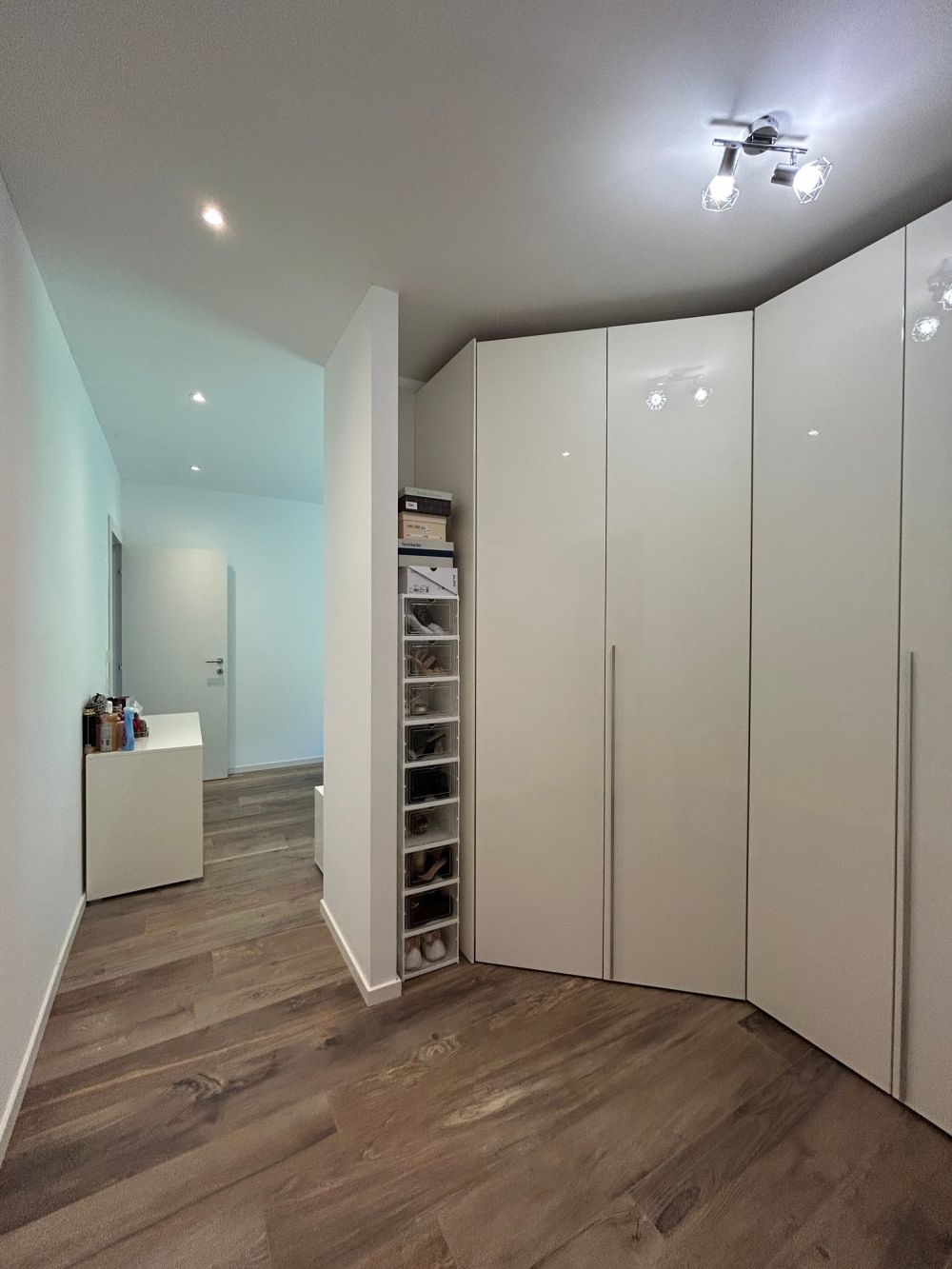 CANOBBIO - MODERNES 4.5-ZIMMER-WOHNUNG MIT GARTEN ZUM VERKAUF -  Bild 5