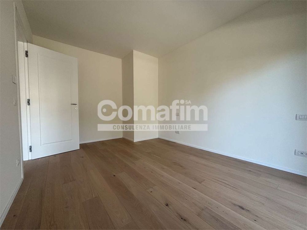 Chiasso : 2.5 locali al PT - Moderno con terrazzo - Bild 8