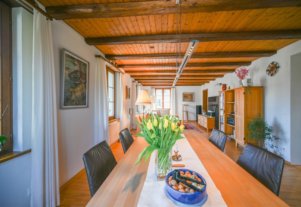 Wohlfühlen im Herzen der Stadt  Einfamilienhaus mit Einliegerwohnung -  Bild 2