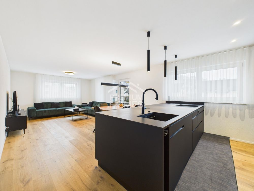 Exklusive Wohnung mit High-End-Küche, Balkon & zwei Nasszellen -  Bild 4