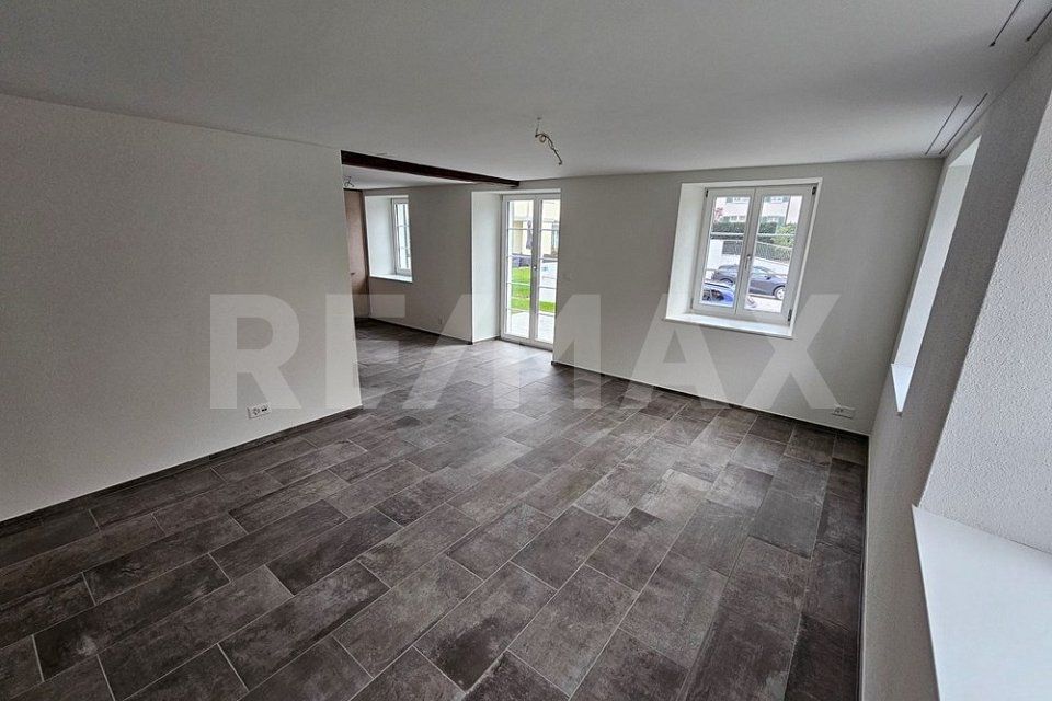 Bezugsbereites 5.5-Zi.- Riegelhaus an zentraler Wohnlage -  Bild 3